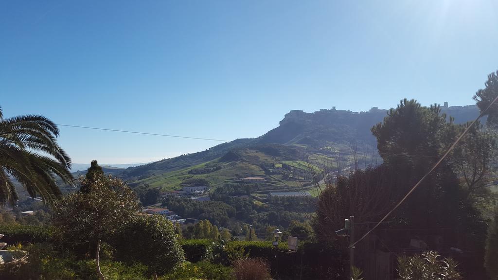 B&B - Affittacamere Da Pietro - Enna Bagian luar foto